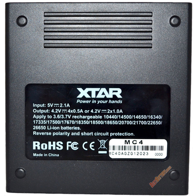 Зарядное устройство XTar MC4 для Li-ion аккумуляторов. Питание от USB, 4 независимых канала.