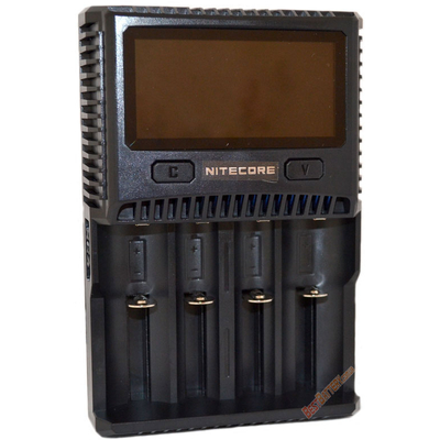 Зарядное устройство Nitecore SC4 с дисплеем для Li-Ion, IMR, LiFePO4, Ni-Mh и Ni-Cd аккумуляторов.