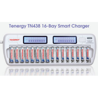 Зарядное устройство на 16 каналов Tenergy TN438. Может одновременно заряжать 16 аккумуляторов.