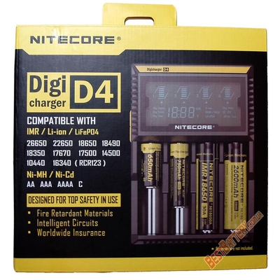 Универсальное зарядное устройство Nitecore Digicharger D4 с LED дисплеем + Автоадаптер в комплекте.