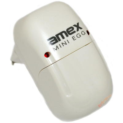Зарядное устройство Amex Mini Egg на 2 аккумулятора (АА/ААА). Заряжает Ni-Mh и Ni-Cd.