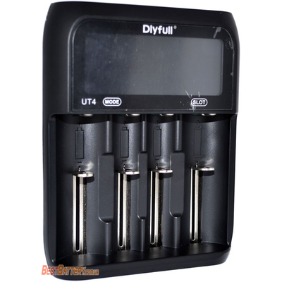 Зарядний пристрій DLY Full UT4 на 4 Ni-Mh, Ni-Cd, Li-ion та LiFePO4 акумулятора з функцією Power Bank.