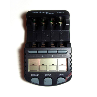 Technoline BC-700 + 4 шт. Panasonic Eneloop 2000 mAh BK-3MCCE комплект со скидкой.
