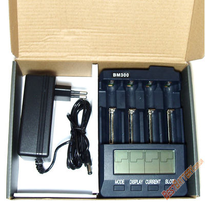 Extradigital BM 300 v2.2 - интеллектуальное зарядное устройство для Ni-Cd / Ni-Mh и Li-Ion аккумуляторов.