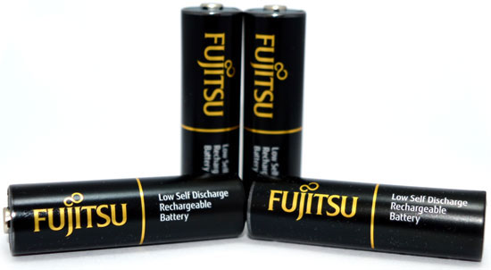 Пальчиковые аккумуляторы Fujitsu Pro 2550 mAh (HR-3UTHC) AA без упаковки