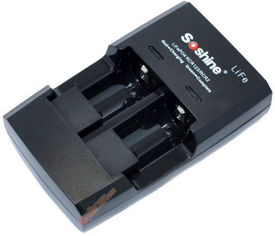 Зарядное устройство Soshine S5-Fe для 3,0V LiFePO4 аккумуляторов форматов 16340 (RCR123)