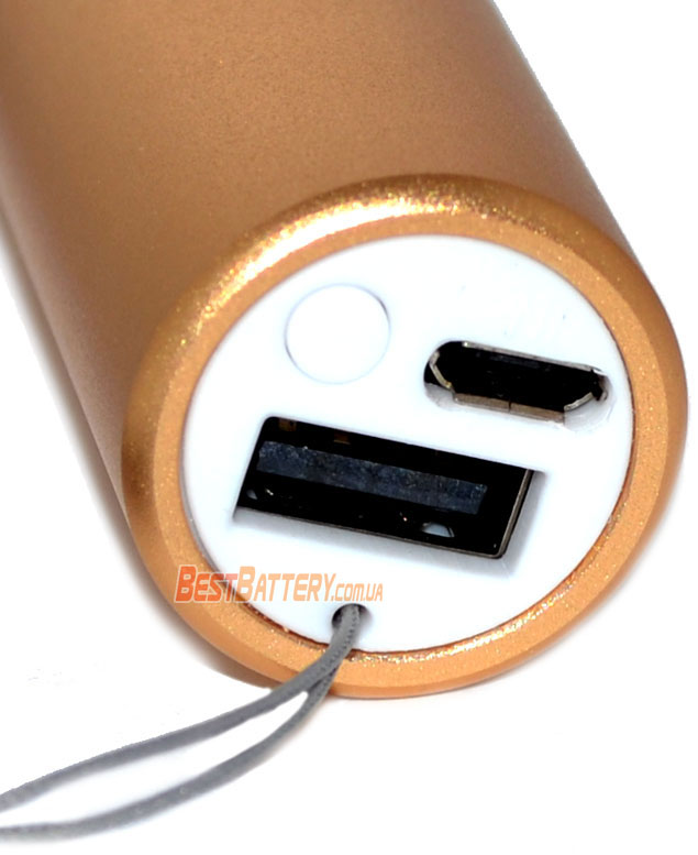 Встроенный USB порт в торце фонаря Soshine EC1.